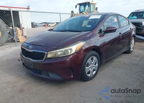 2018 Kia Forte Lx z USA, uszkodzony, nr VIN 3KPFK4A72JE276535